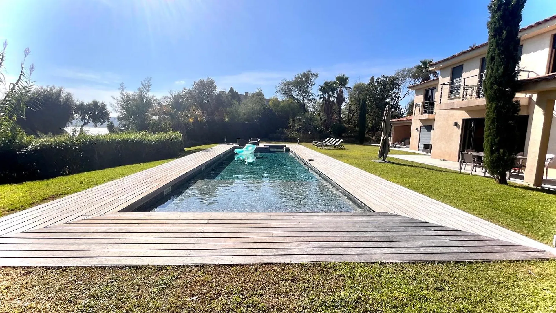 Luxueuse Villa Vue Mer Avec Piscine Golfe De St Tropez 14 Personnes Grimaud 0*,  Frankrig