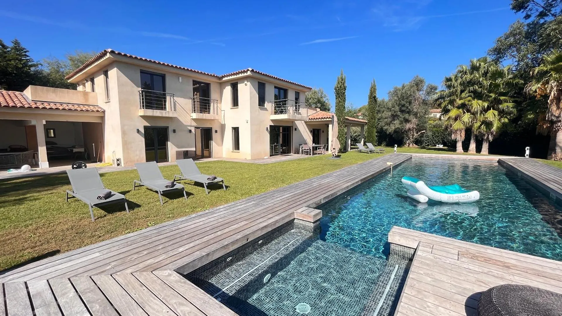 Luxueuse Villa Vue Mer Avec Piscine Golfe De St Tropez 14 Personnes Grimaud